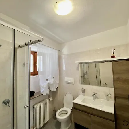 With Lake-view -breck&fest